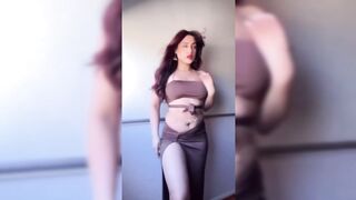 Indian Girl Shailja Joshi Dance
