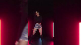 Indian Star Girl Sini Shetty Dance