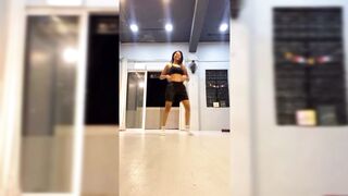 Indian Girl Sonalisa Dance