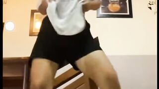 New Leaked 18+ Nepali Kanda gangu chettri viral video manahil malik lake video .