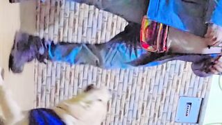 Labrador bark and hold