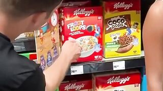 I did this trick with cereal ????????#shorts