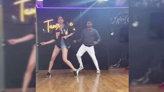Indian Star Girl Sini Shetty Dance