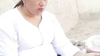pakistani poor people life _ Desi House wife kausar atiq _ youetuber village vlogar video