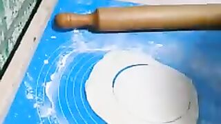 طريقة حشو السمبوسة بشكل جميل