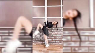 Indian Girl Deekshika Sagar Dance
