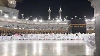 ﴿وَأَصحابُ اليَمينِ ما أَصحابُ اليَمينِ