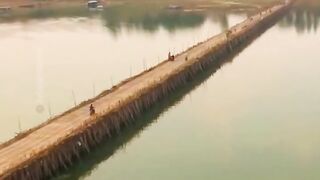 JEMBATAN BAMBU DAPAT DILEWATI MOBIL
