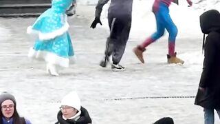 Spider man got entangled