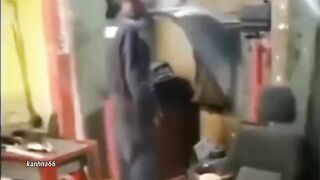 هههه لقطة مضحكة