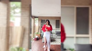 Indian Girl Shailja Joshi Dance