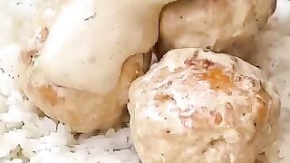 Chicken cutlets with cheese in cream sauce