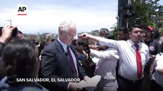 Maryland Sen. Van Hollen visits El Salvador in push for prisoner's release.