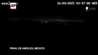 A ‘fireball’ lights up night skies over Mexico City.