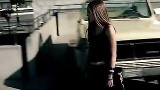 Avril Lavigne - Complicated (Official Video)