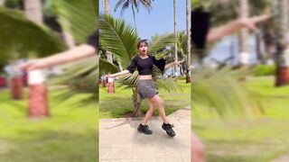 Indian Girl Vishnavi More Dance