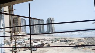 Construction view of emar parkedge tower DHA
