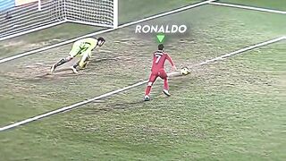 When Ronaldo Trolls His Opponent ????????