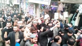 مہنگائی کے خلاف پی ٹی آئی کا پشاور میں احتجاج