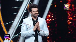 Manish Paul Singing