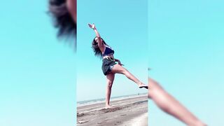 Indian Girl Anshu Singh Dance