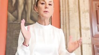 МЕКСИКО Е РОДИНАТА НА ЦАРЕВИЦАТА - КЛАУДИЯ ШЕНБАУМ