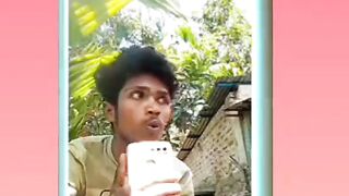 eating Mango ????????