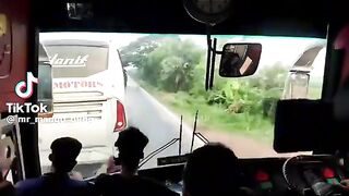 কি টান রে ভাই হানিফ