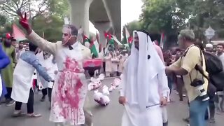 People protest to the Israelri