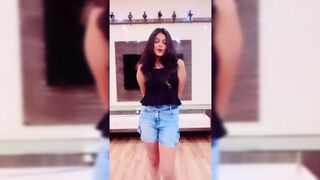 Indian Girl Reaya Kavedya Dance