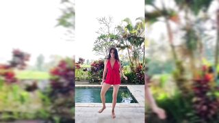 Indian Girl Vidhi Bhatia Dance