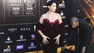 Nora Fatehi hottest looks