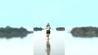 Indian Girl Raveena Choudhary Dance