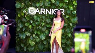 Pooja Hegde hot in yellow