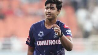 সর্বকনিষ্ঠ ক্রিকেটারের রেকর্ড গড়লেন বৈভব সূর্যবংশী