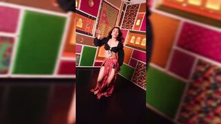 Indian Girl Somya Dandkar Dance