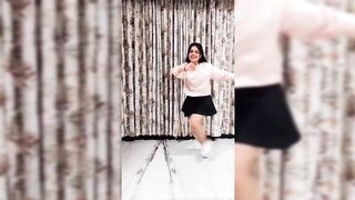 Indian Girl Rajvee Mehta Dance