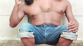 কেউ এড়িয়ে যাবেন না