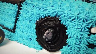 Car cake dripping