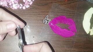 Easy way how to make kissable lips ????
