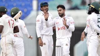 সাকিবের ১১ বছরের পুরোনো রেকর্ডে ভাগ বসালেন মিরাজ