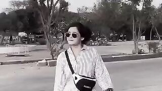 Tu Wepon rakhay gari main