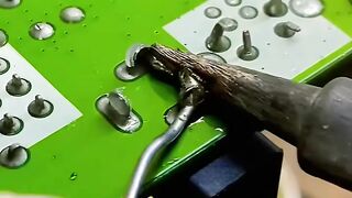 Iron soldering working