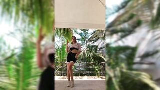Indian Girl Anushkaaa Dance