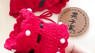 Beautiful Croche baby shoes cap