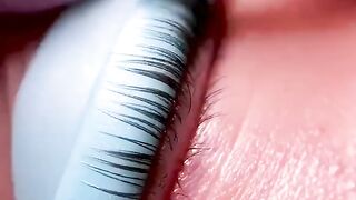 How to change your eyes lashes