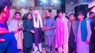Zeeshan rokhri show