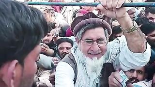 Ata khatam log pareshan
