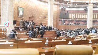 وزیر اعلی پنجاب کی جانب سے ملنے والی اعزازی شیلڈ کی ویڈیو