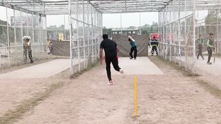 Fast bowling ractice in cricket